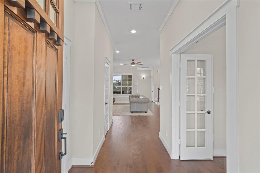 18135 Moonlit River Drive, Cypress, Texas image 4