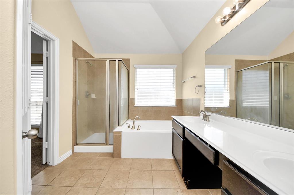 3018 Wellington Pass Drive, Spring, Texas image 32