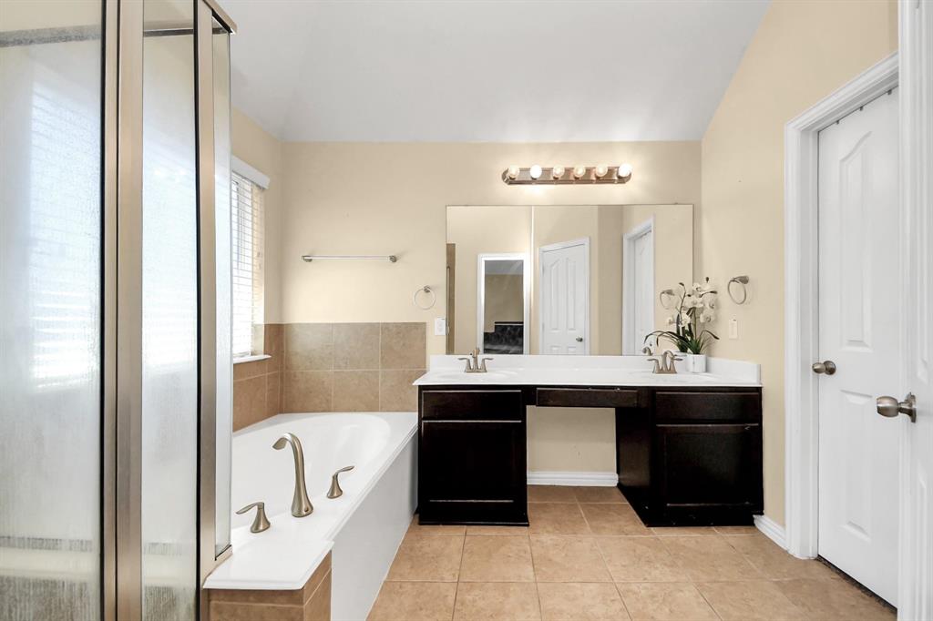 3018 Wellington Pass Drive, Spring, Texas image 31
