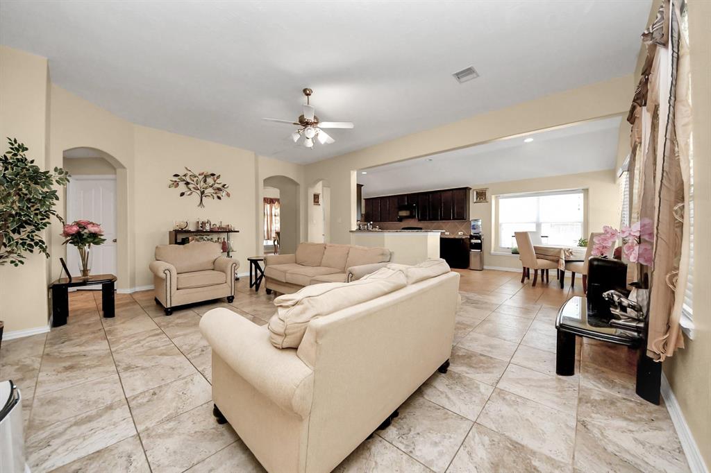 3018 Wellington Pass Drive, Spring, Texas image 19