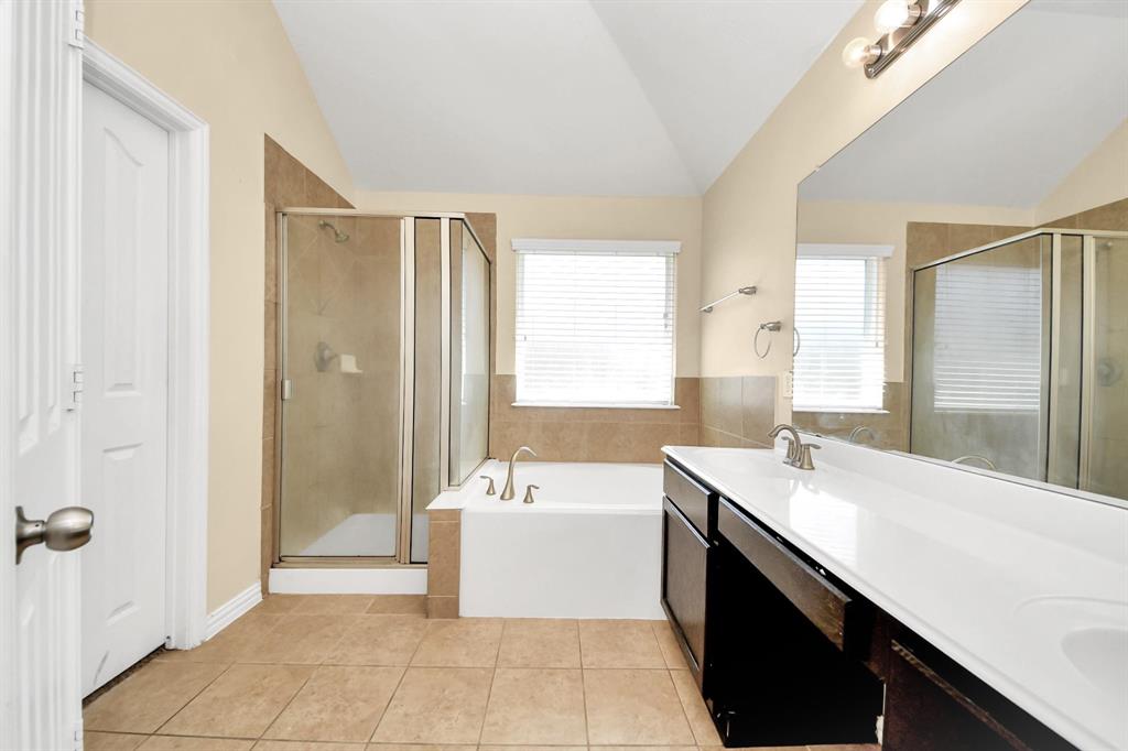 3018 Wellington Pass Drive, Spring, Texas image 33