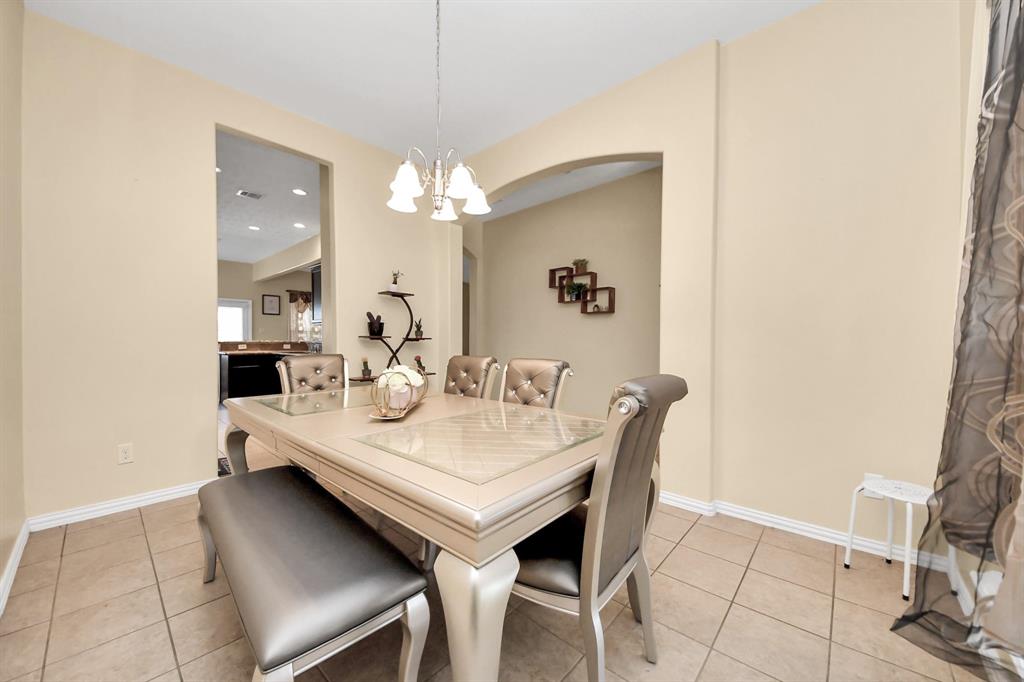 3018 Wellington Pass Drive, Spring, Texas image 7