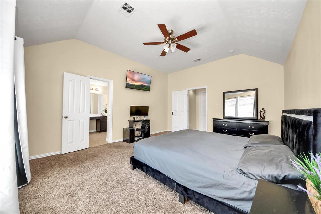3018 Wellington Pass Drive, Spring, Texas image 29