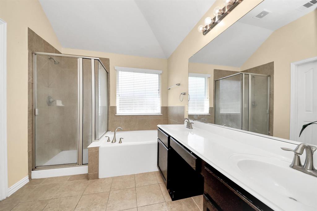 3018 Wellington Pass Drive, Spring, Texas image 34