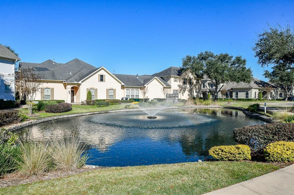 4306 Stonebridge Drive, Missouri City, Texas image 3