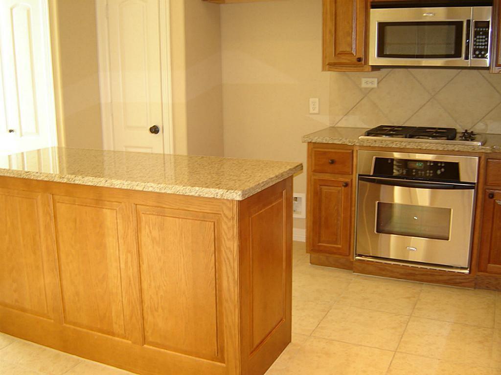 4306 Stonebridge Drive, Missouri City, Texas image 7