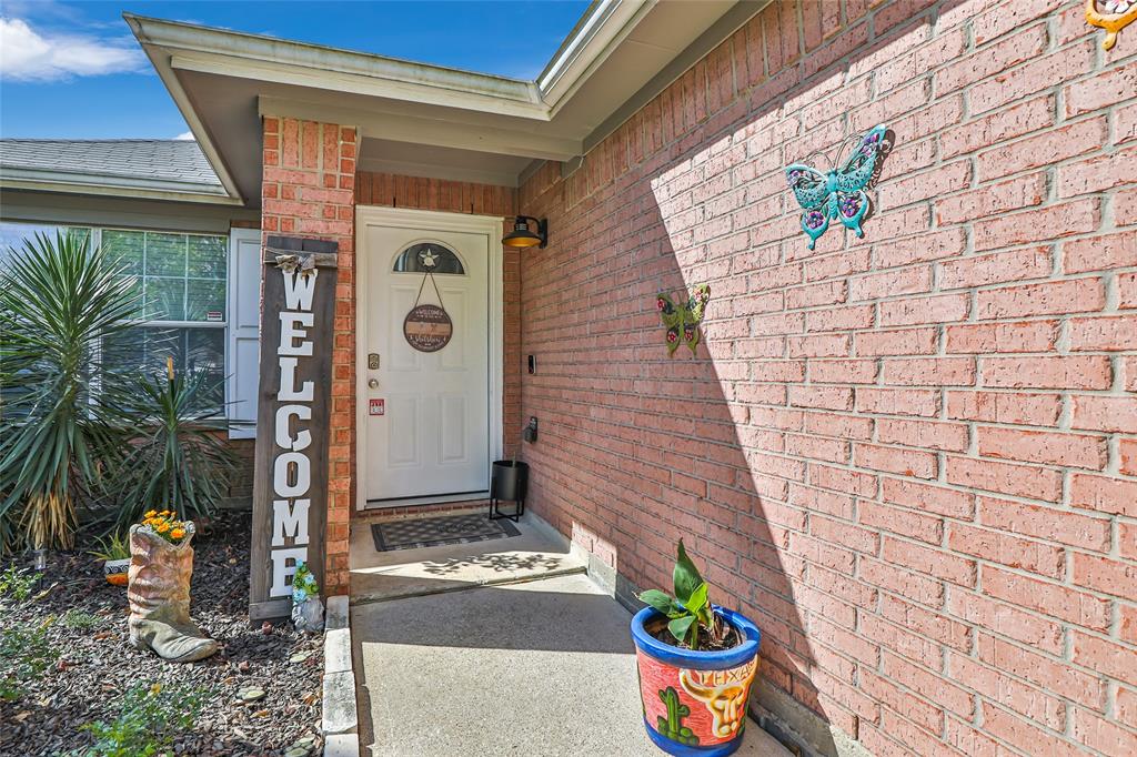 2518 Merganser Court, Humble, Texas image 9