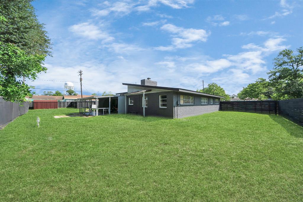 2011 Durrain Ferry Road, Baytown, Texas image 24
