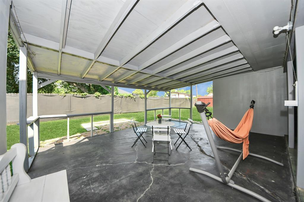 2011 Durrain Ferry Road, Baytown, Texas image 23