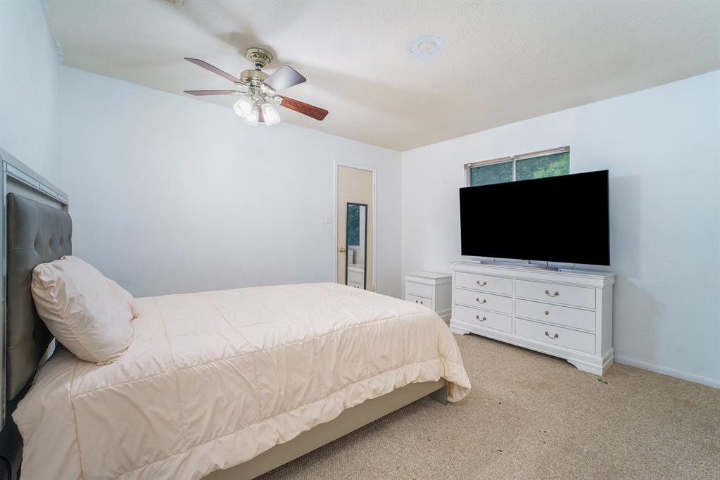 18711 Forest Forge Drive, Cypress, Texas image 13