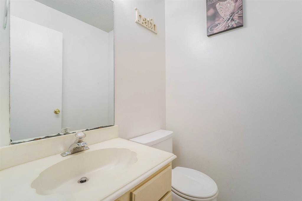 18711 Forest Forge Drive, Cypress, Texas image 7