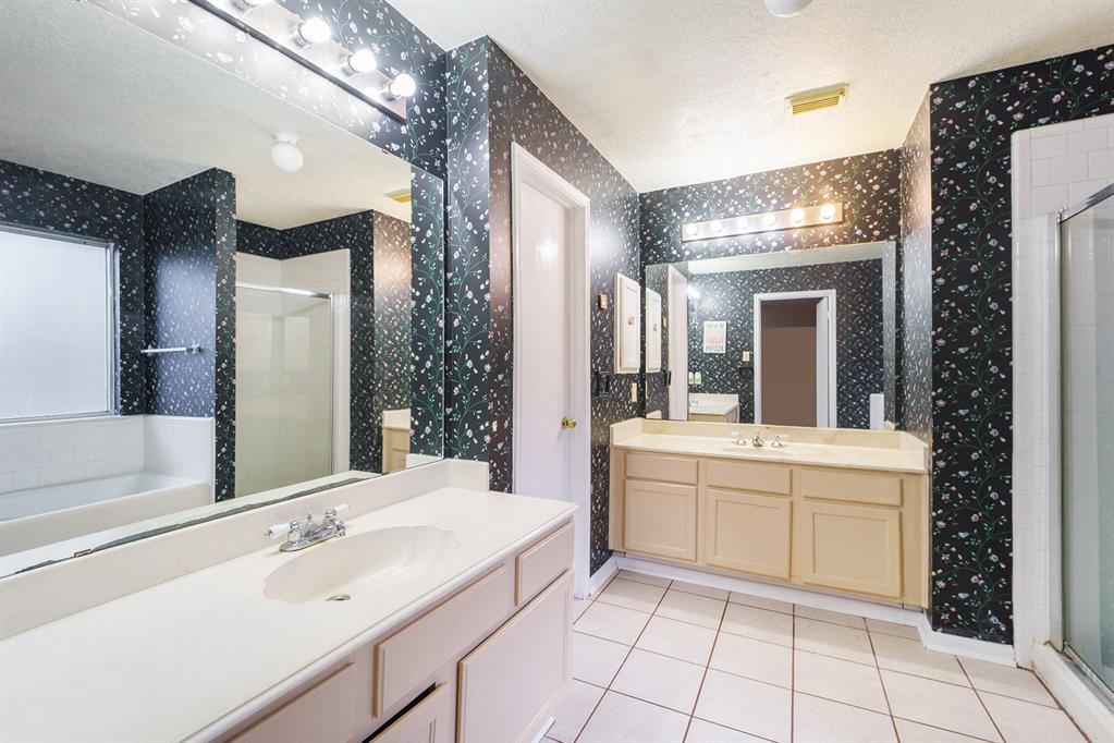 18711 Forest Forge Drive, Cypress, Texas image 9