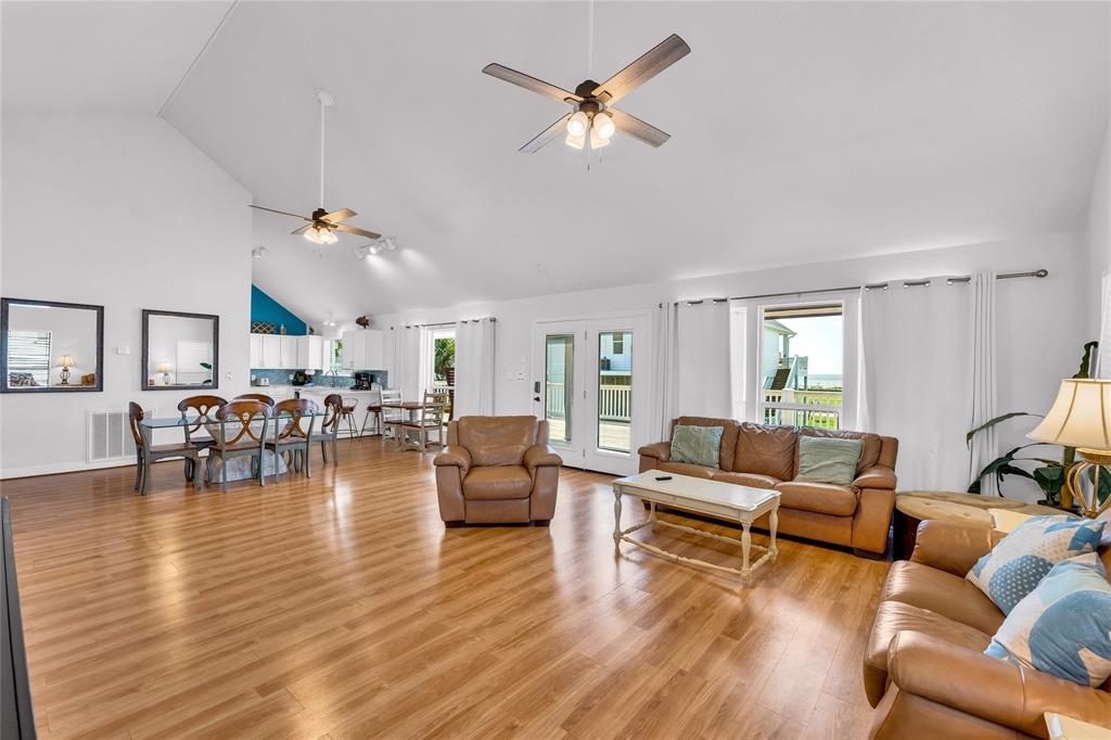 2300 Martinique, Crystal Beach, Texas image 4