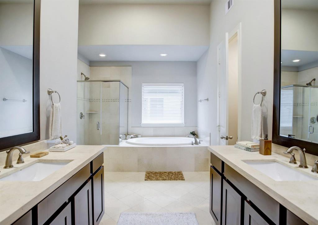 Houston, Texas 77007, United States, 3 Bedrooms Bedrooms, ,4 BathroomsBathrooms,Residential,Active,166737