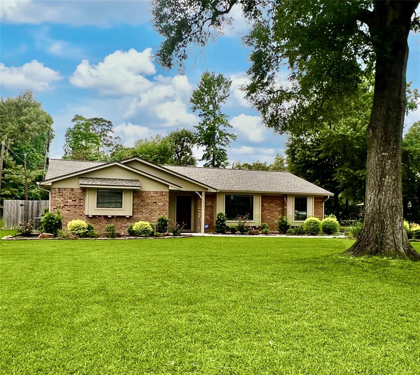 25811 Maplewood Drive, Spring, Texas image 1