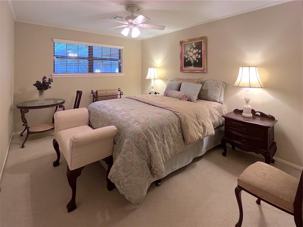 25811 Maplewood Drive, Spring, Texas image 22