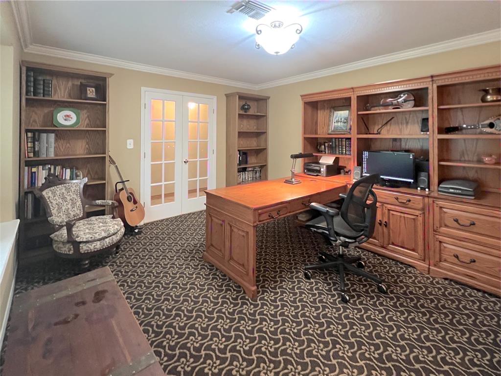 25811 Maplewood Drive, Spring, Texas image 14