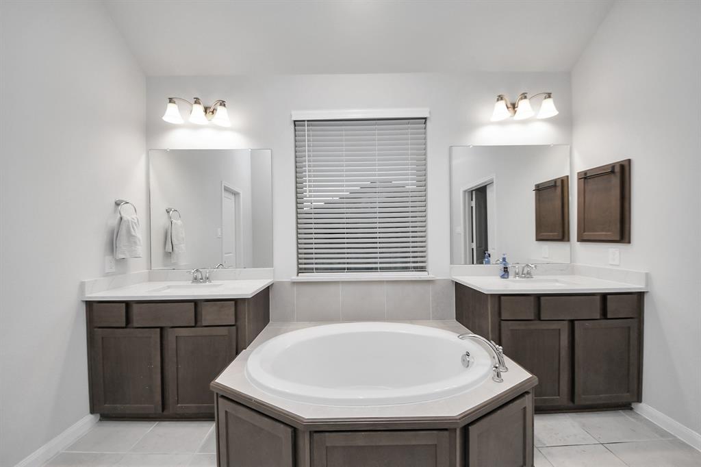 17407 Wayman Lilly Lane, Hockley, Texas image 28