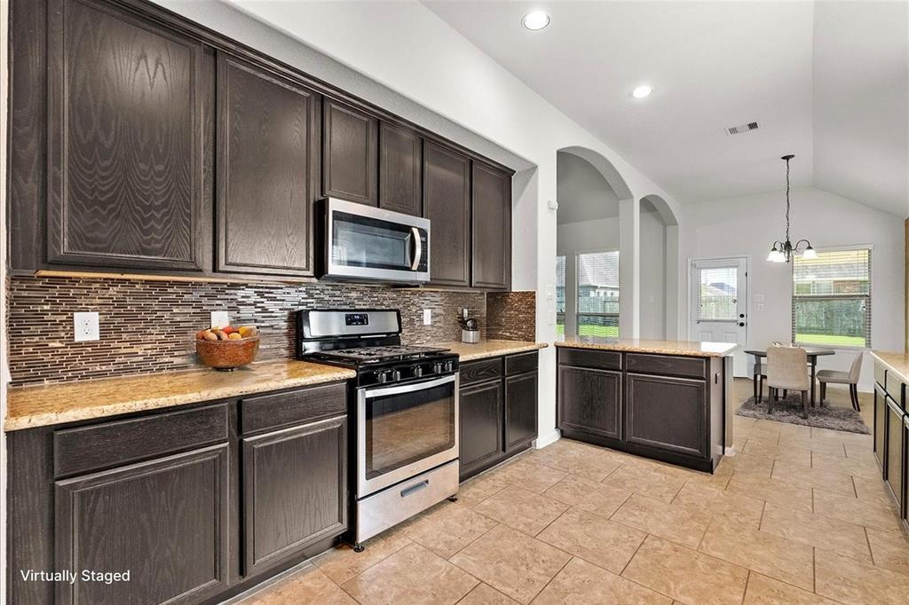 1518 Nacogdoches Valley Dr