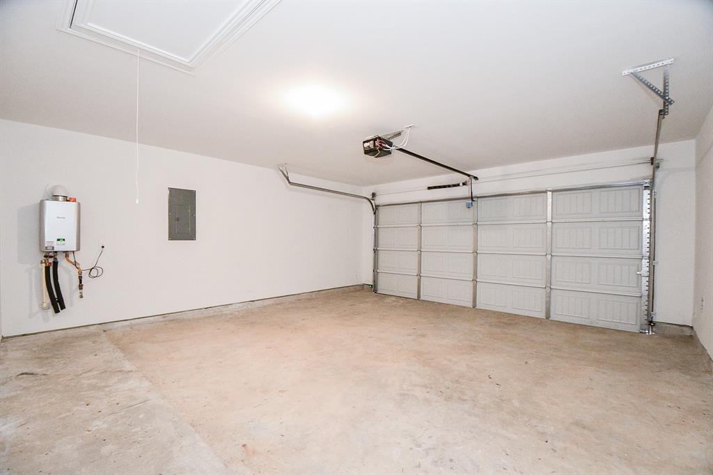 1106 Cattle Chute Court, Rosharon, Texas image 32