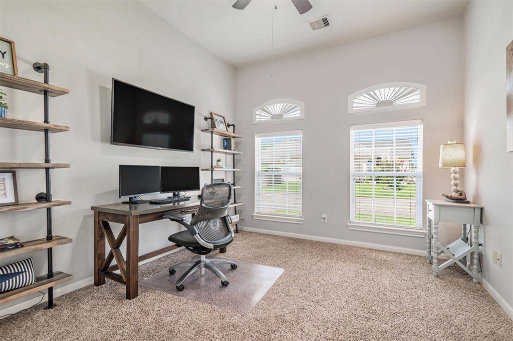 12107 Lakewood Villa Drive, Tomball, Texas image 9