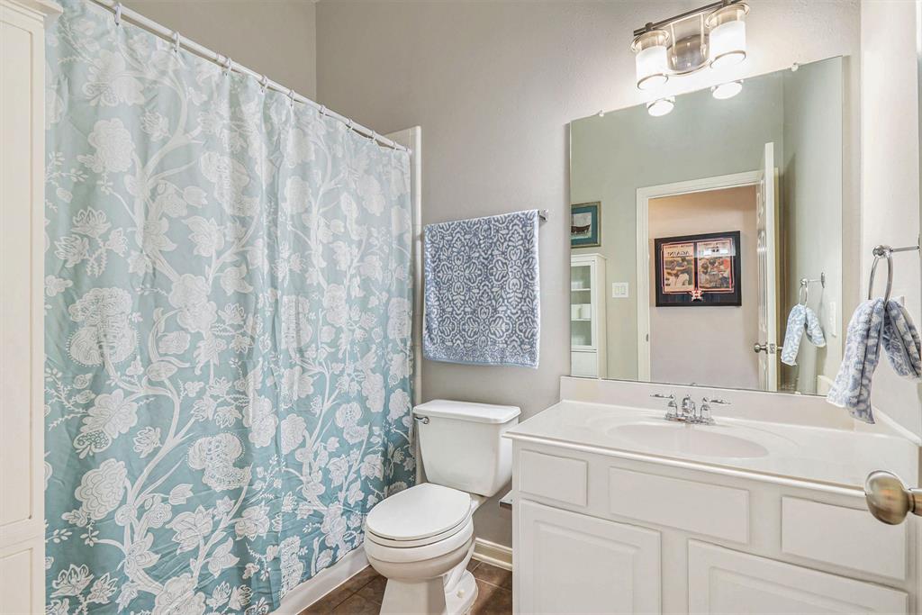 12107 Lakewood Villa Drive, Tomball, Texas image 11
