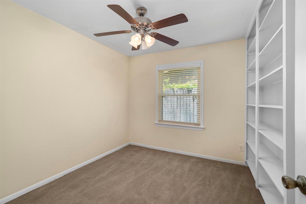 206 Village Drive, Sugar Land, Texas image 20