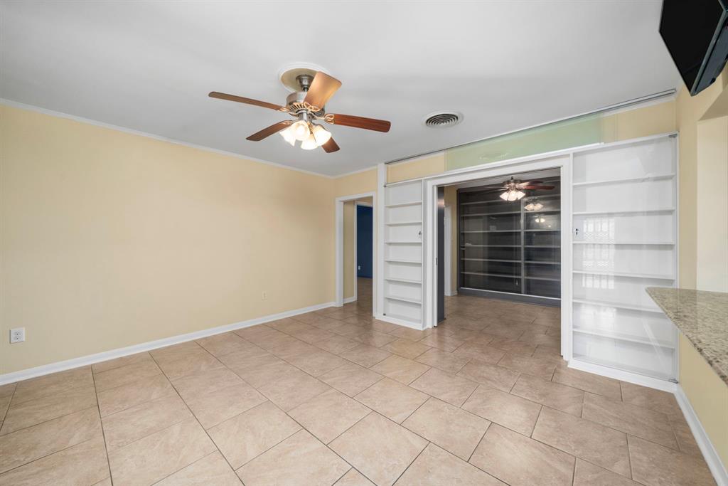 206 Village Drive, Sugar Land, Texas image 8