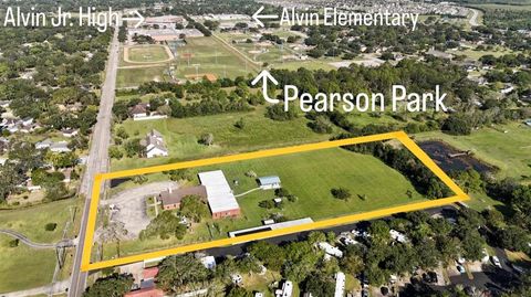 2603 West South Street Alvin TX 77511
