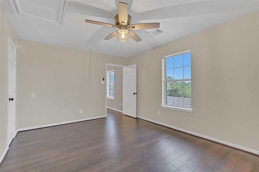 1708 Country Club Drive, Friendswood, Texas image 29