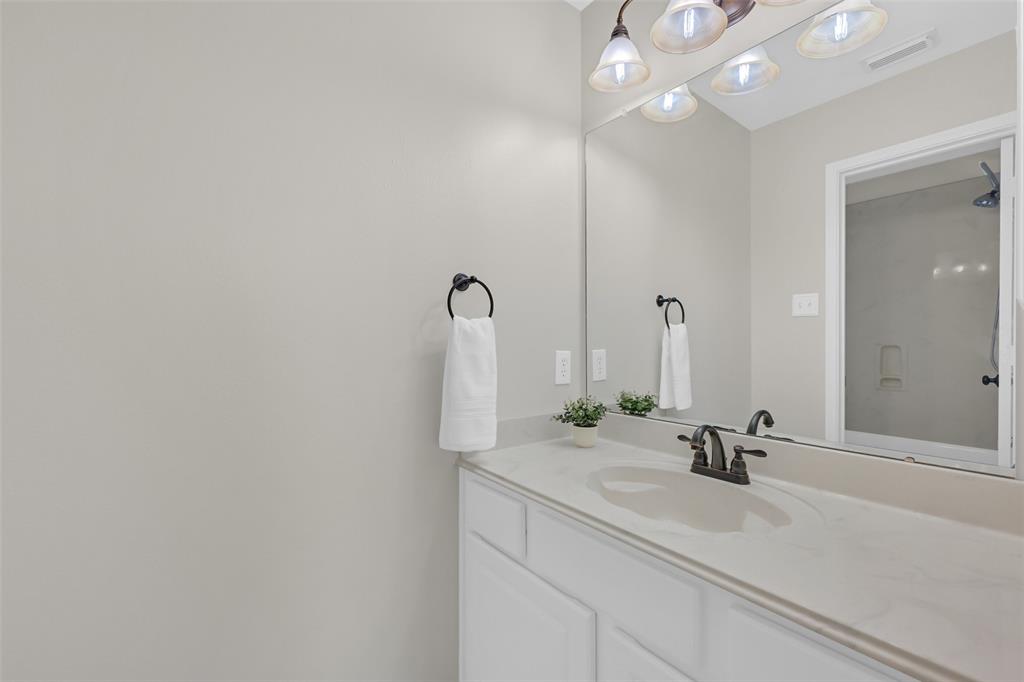 1708 Country Club Drive, Friendswood, Texas image 30