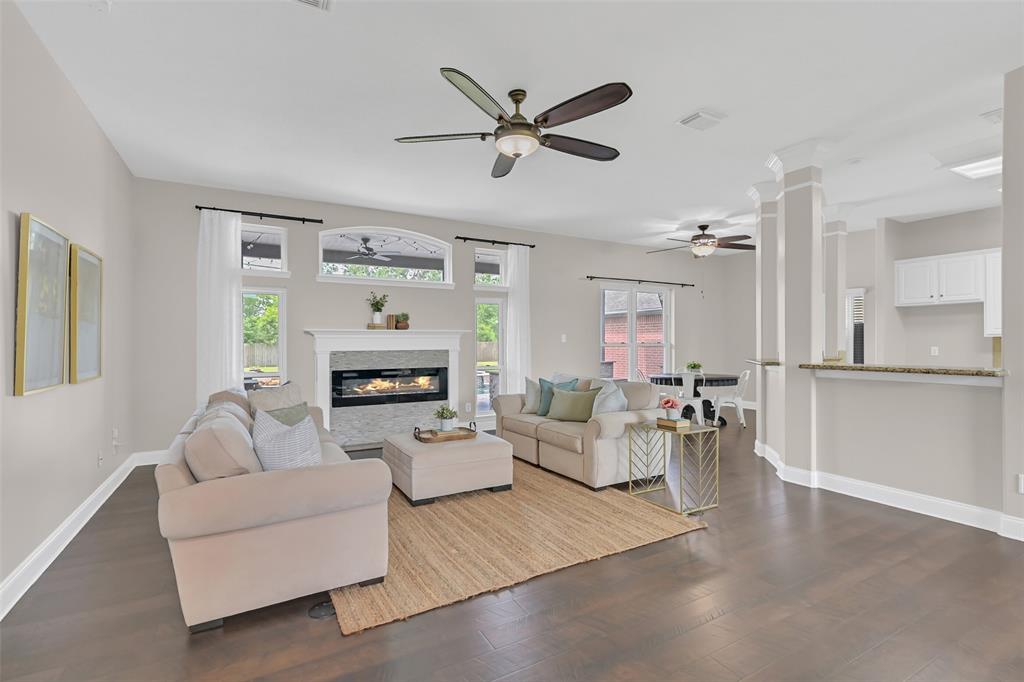 1708 Country Club Drive, Friendswood, Texas image 12