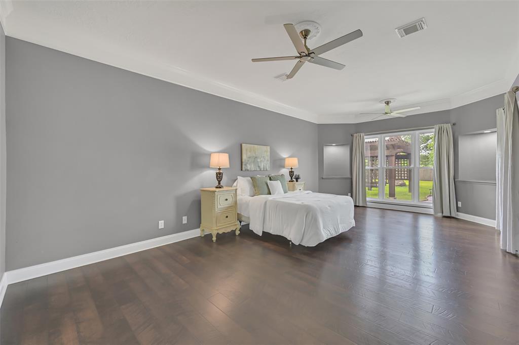1708 Country Club Drive, Friendswood, Texas image 19