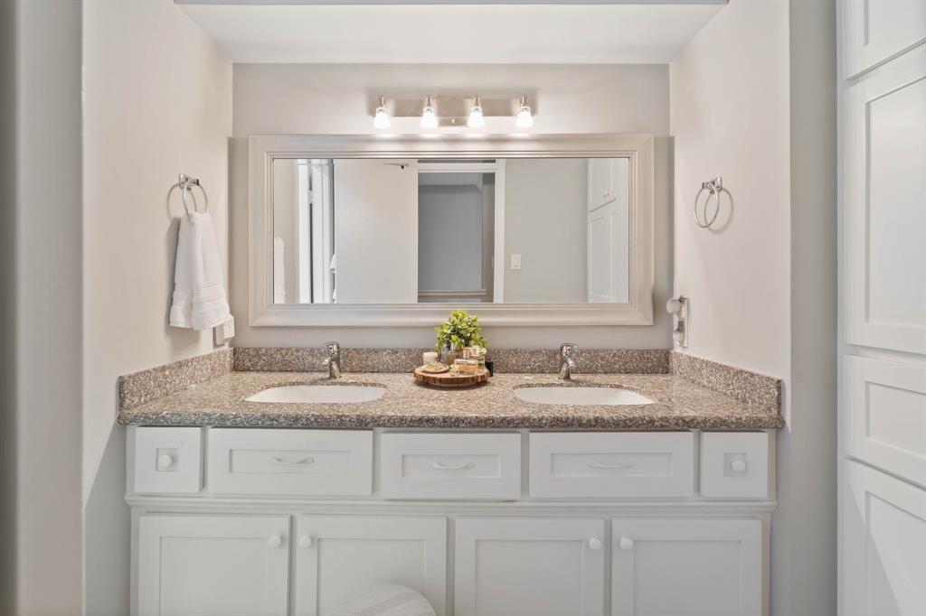 2828 S Logrun Circle, The Woodlands, Texas image 22