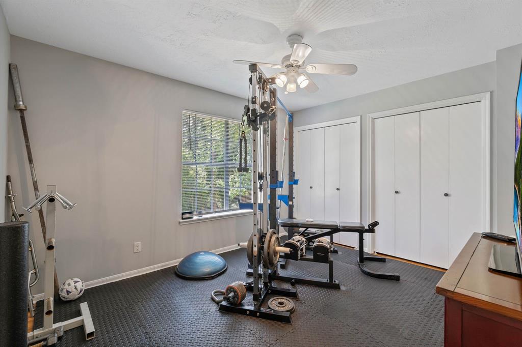 2828 S Logrun Circle, The Woodlands, Texas image 24