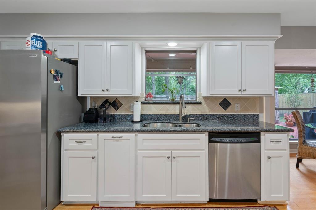 2828 S Logrun Circle, The Woodlands, Texas image 11