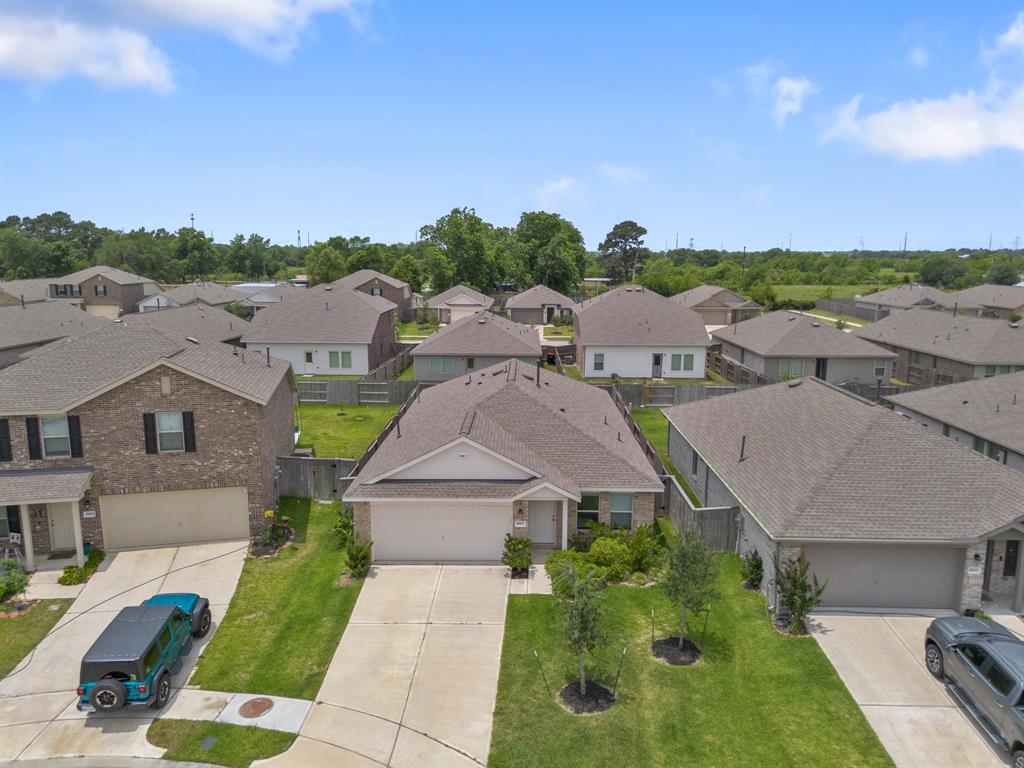 18107 Rockvine Drive, Hockley, Texas image 4