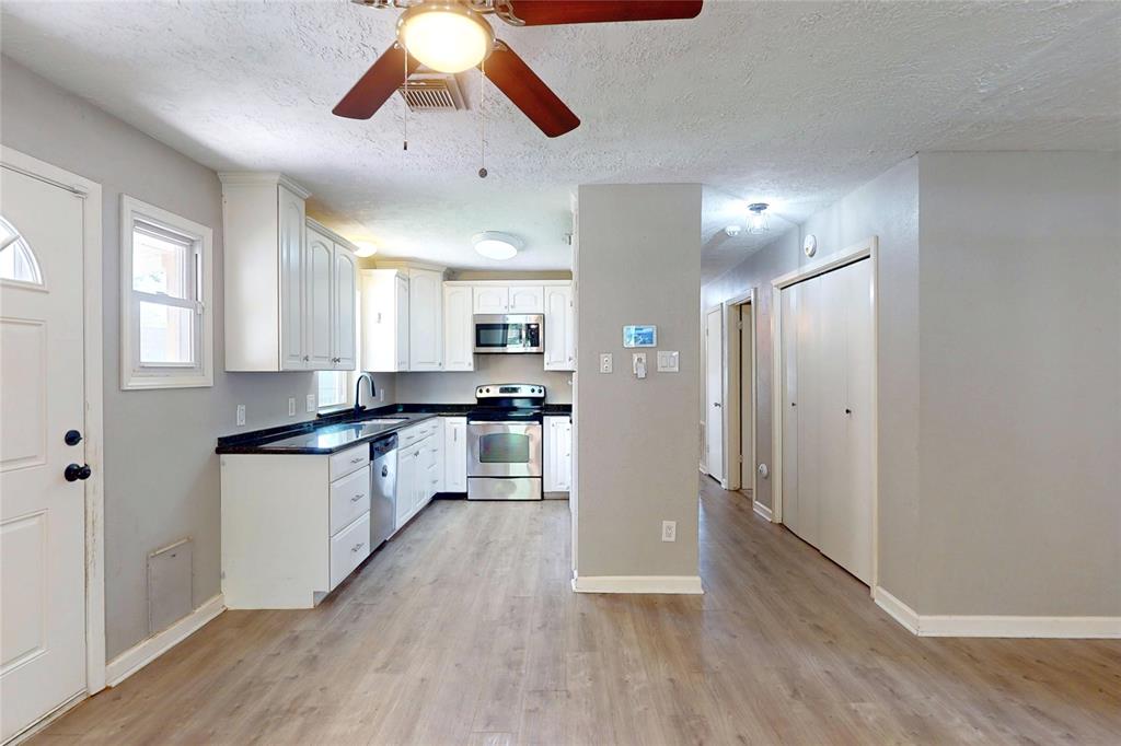 3907 Texas Avenue, Dickinson, Texas image 7