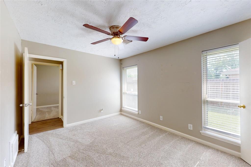 3907 Texas Avenue, Dickinson, Texas image 17