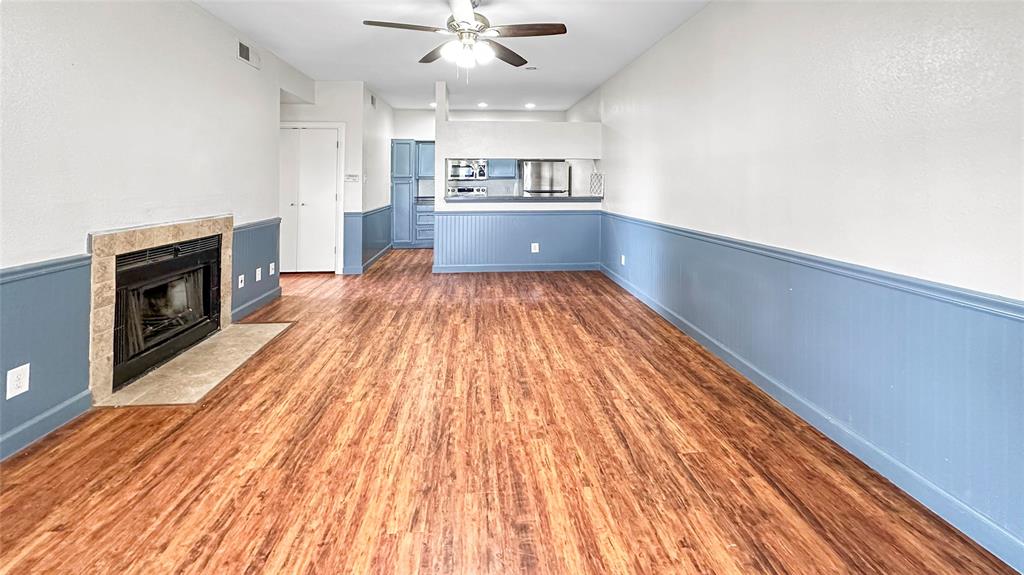 2121 El Paseo Street 1511