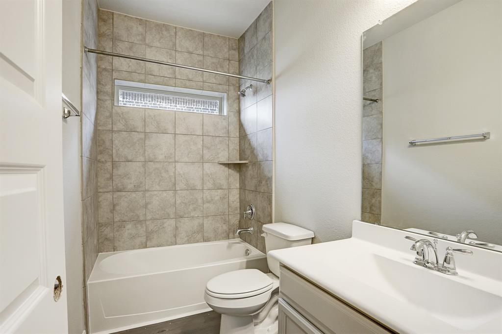 32411 Willow Hollow Way, Waller, Texas image 13