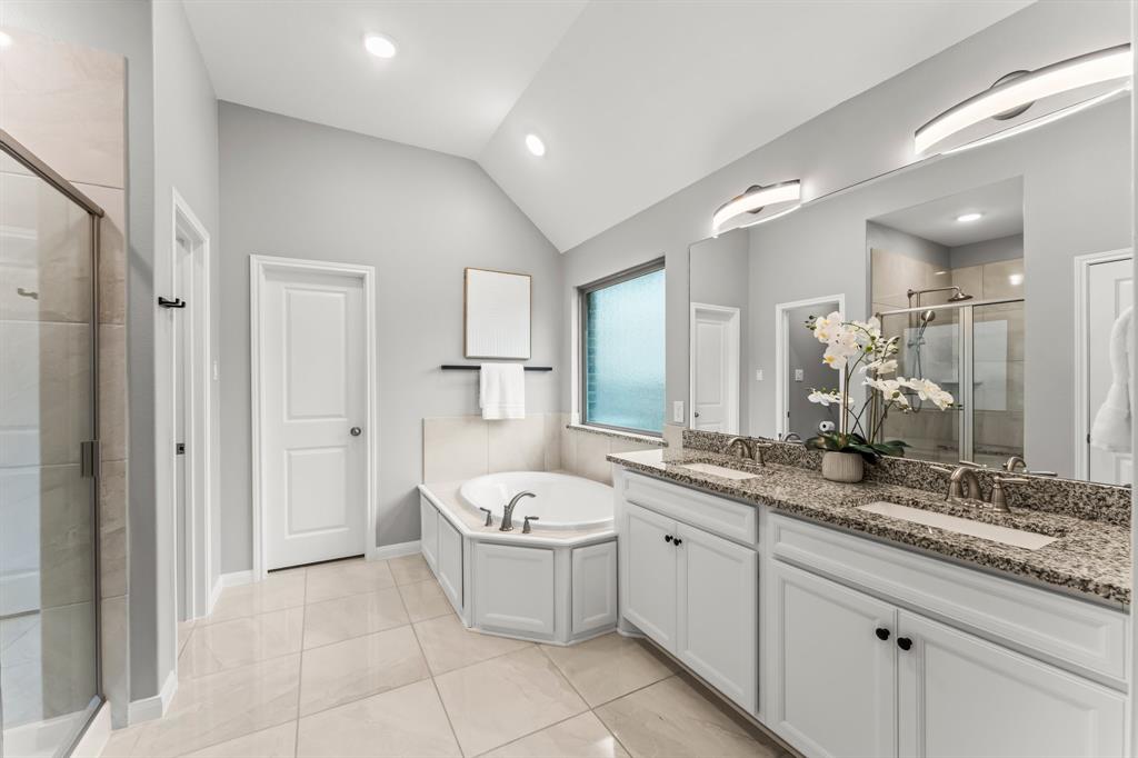 17221 Crimson Crest Drive, Conroe, Texas image 32