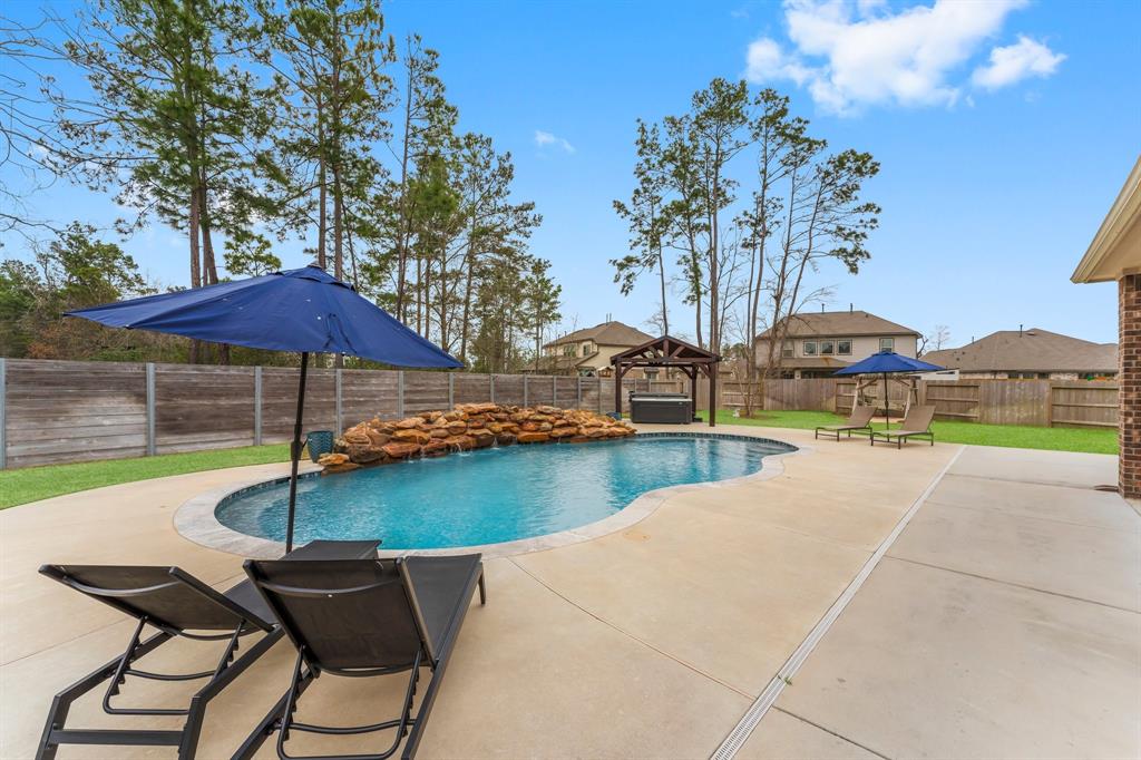 17221 Crimson Crest Drive, Conroe, Texas image 39
