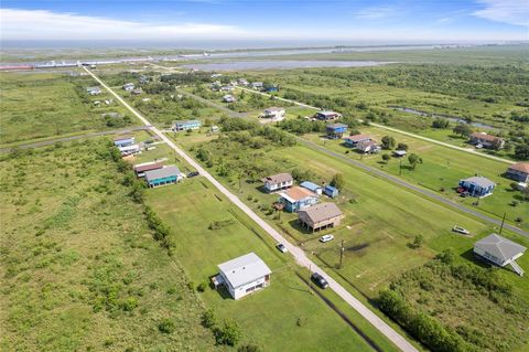 A home in Port Bolivar