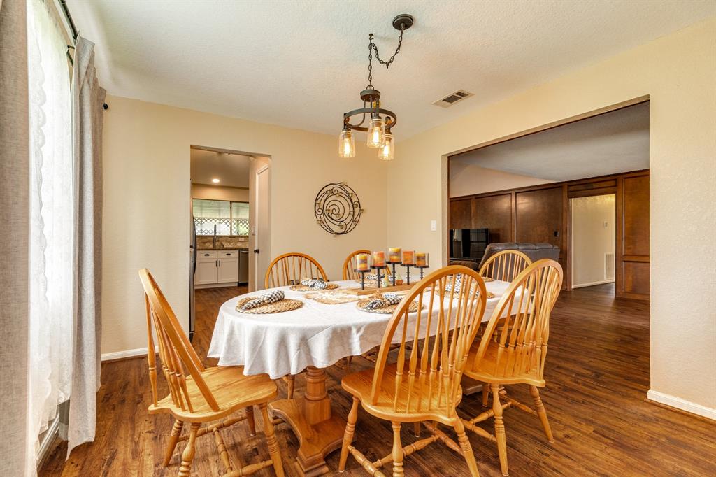 119 Old Angleton Road, Lake Jackson, Texas image 3