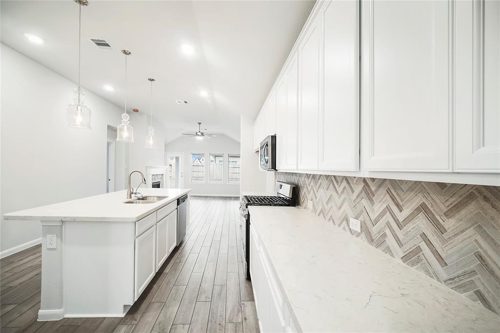 6511 Canary Knoll Court, Richmond, Texas image 8