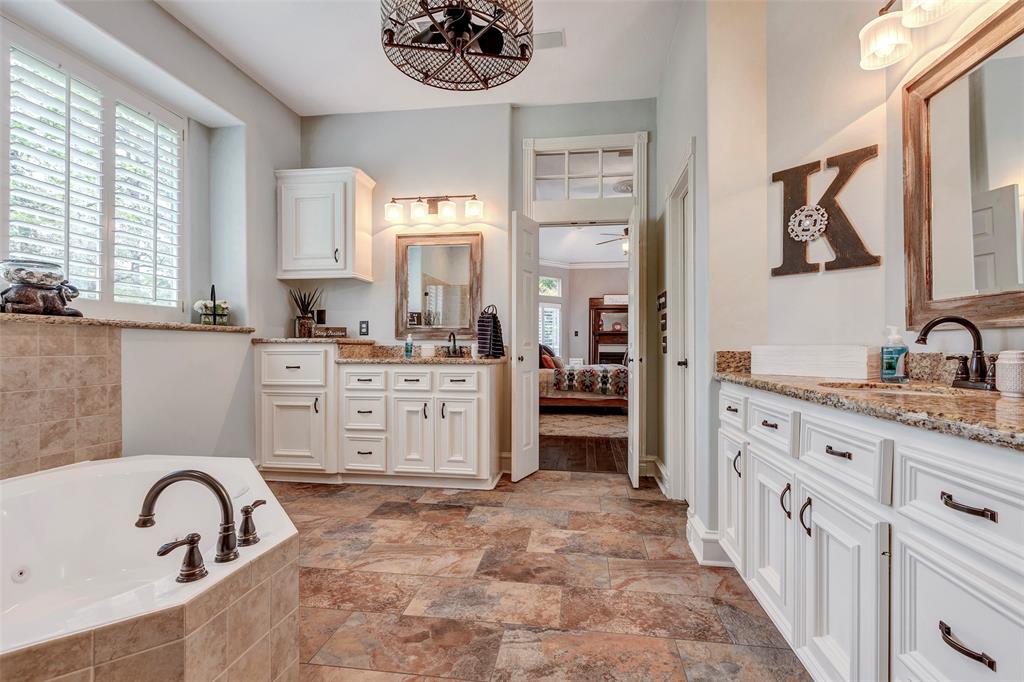 14903 Wildwood Trace, Magnolia, Texas image 21
