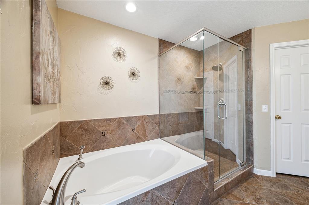1417 Lamplight Trail Drive, Katy, Texas image 22