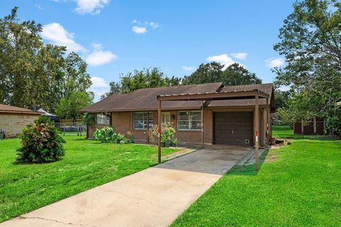 A home in Alvin