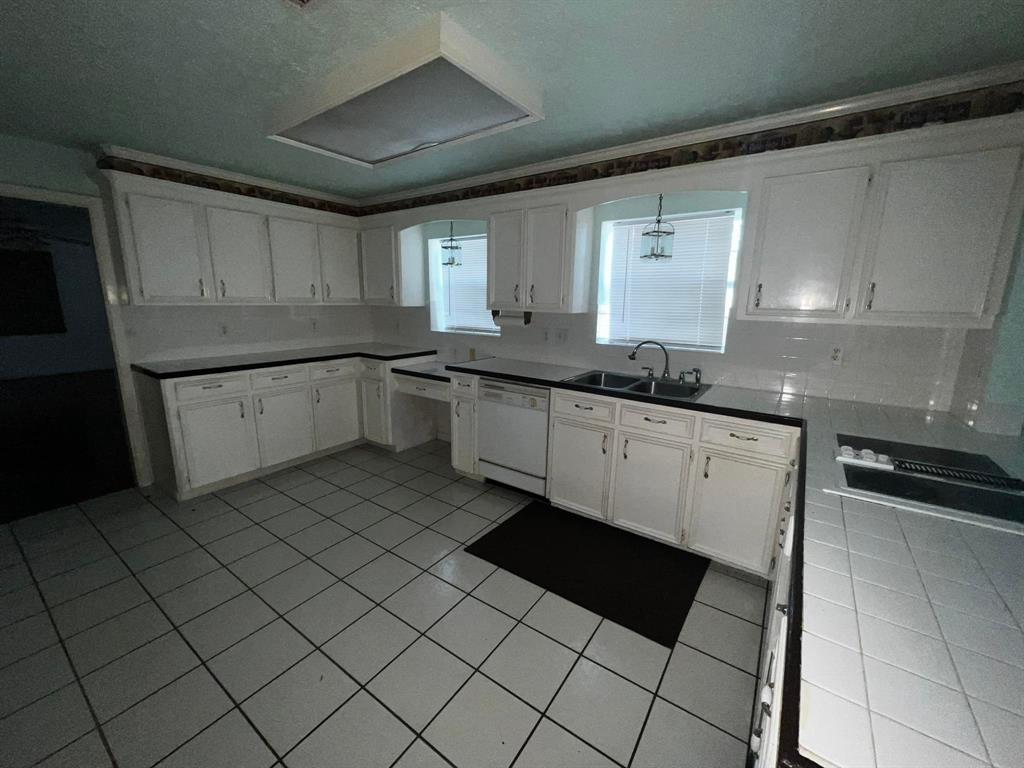 1826 East Avenue, Katy, Texas image 7